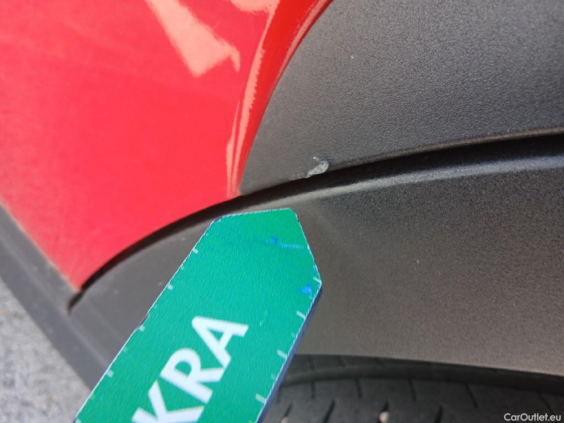  Hyundai  Konna HYUNDAI Kona / 2020 / 5P / todoterreno 1.6 GDI HEV Maxx DCT #23