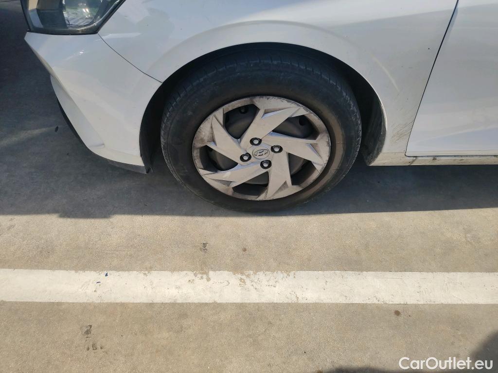  Hyundai  i20 HYUNDAI  / 2020 / 5P / berlina con portón 1.0 TGDI 74kW (100CV) 48V Essence #28
