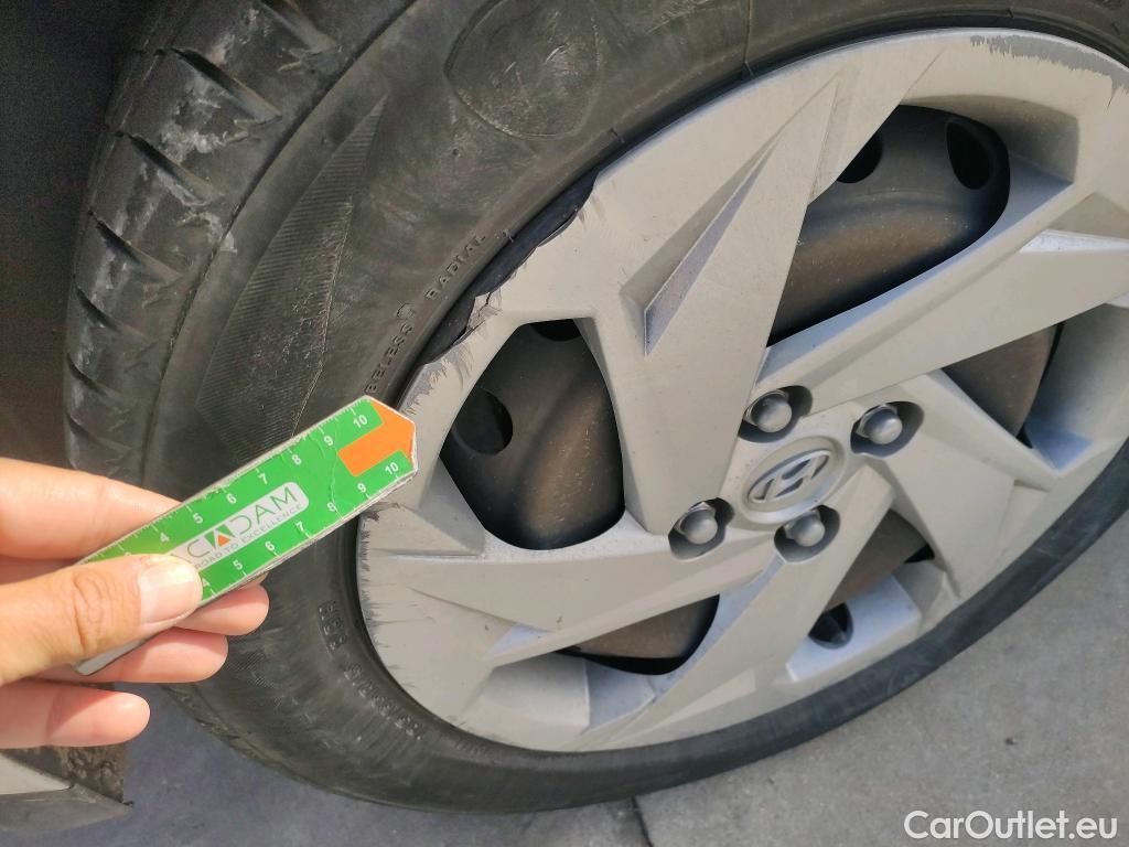  Hyundai  i20 HYUNDAI  / 2020 / 5P / berlina con portón 1.0 TGDI 74kW (100CV) 48V Essence #33