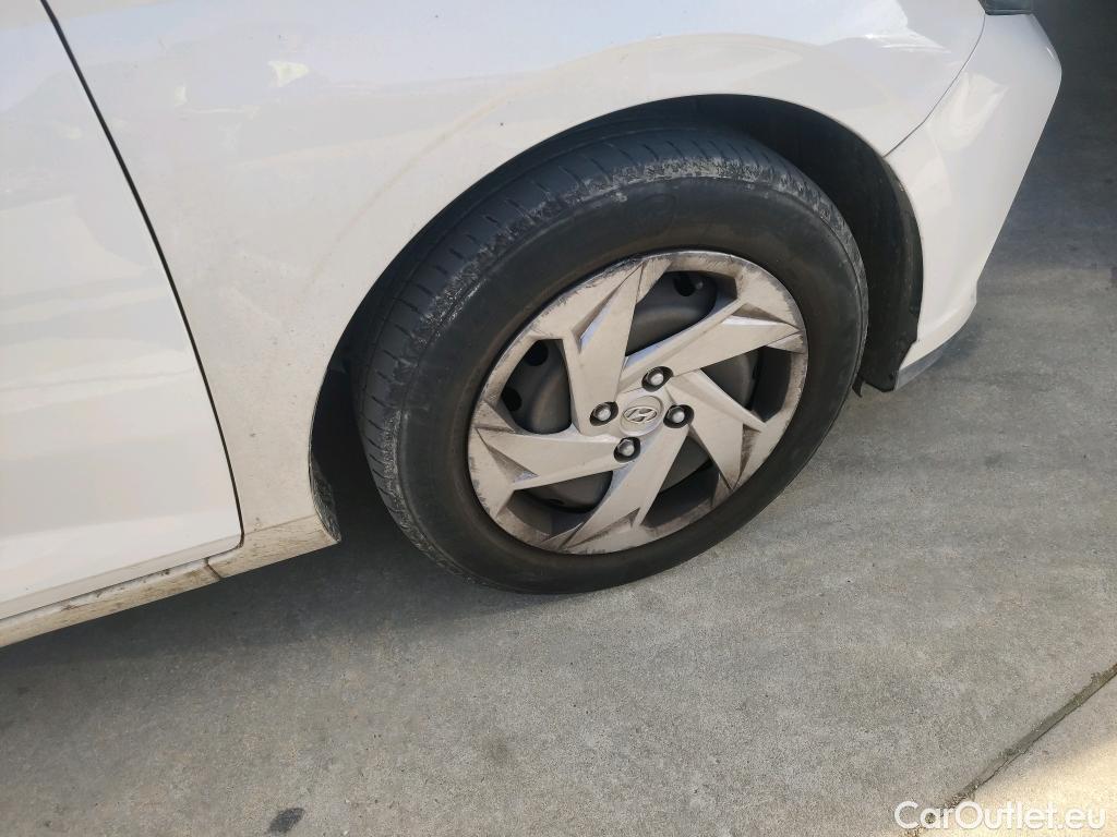  Hyundai  i20 HYUNDAI  / 2020 / 5P / berlina con portón 1.0 TGDI 74kW (100CV) 48V Essence #34