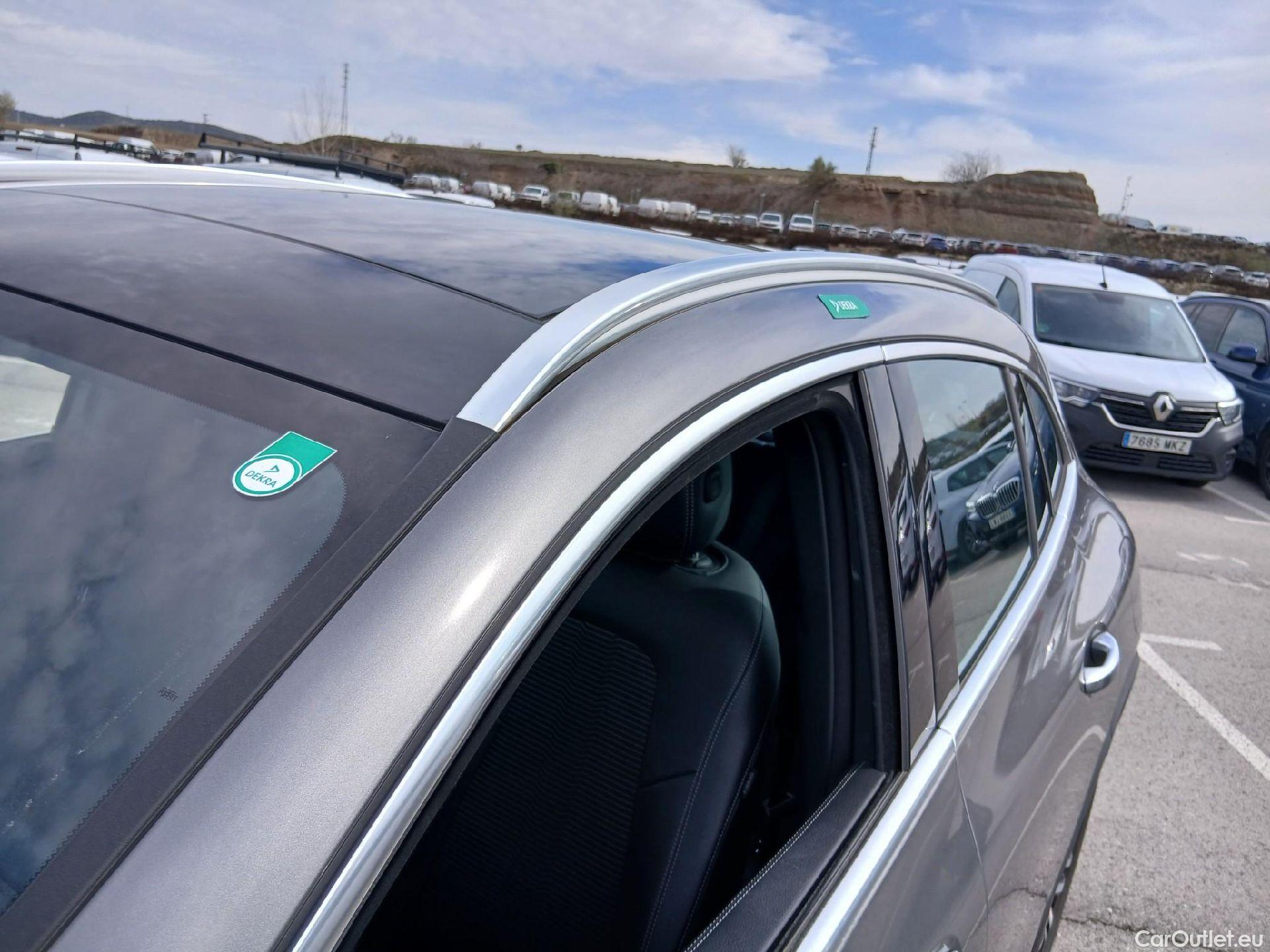  Mercedes  GLA MERCEDES-BENZ  / 2020 / 5P / todoterreno  250 e #12