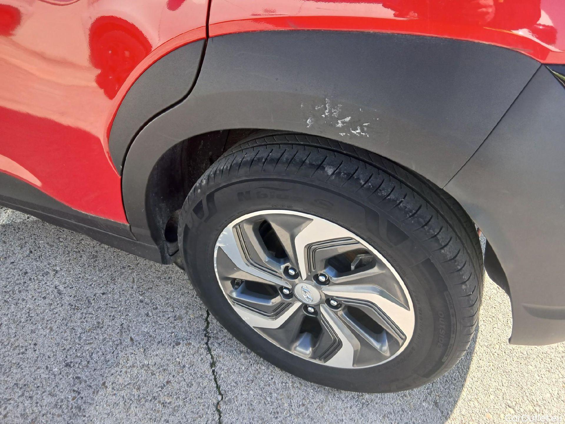  Hyundai  Konna HYUNDAI Kona / 2020 / 5P / todoterreno 1.6 GDI HEV Maxx DCT #24