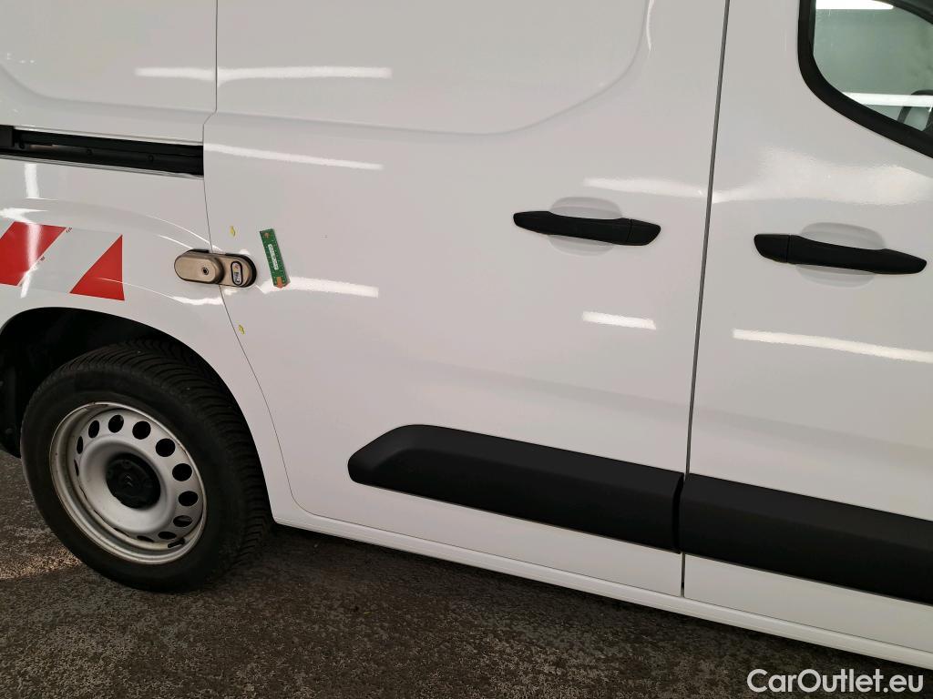  Citroen  Berlingo  Fourgon Club M 1000 1.2 PureTech 130CV BVA8 E6d #8