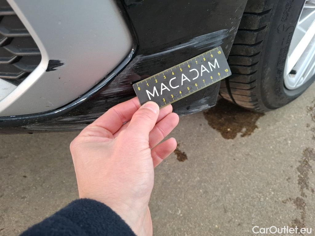  Audi  A3 AUDI  Sportback / 2020 / 5P / Berline 35 TFSI 150 MHEV S Tronic Design Luxe #21