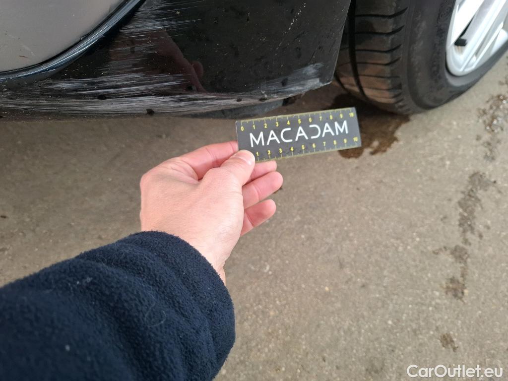  Audi  A3 AUDI  Sportback / 2020 / 5P / Berline 35 TFSI 150 MHEV S Tronic Design Luxe #22