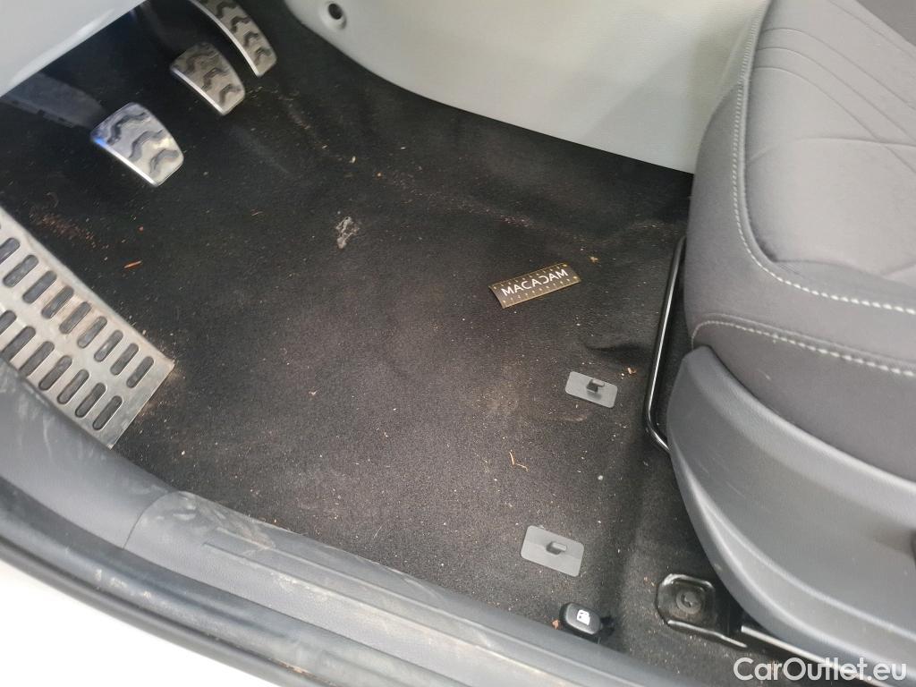  Hyundai  Bayon HYUNDAI  / 2021 / 5P / SUV 1.0 T-GDI 100 HYBRID 48V INTUITIVE #5