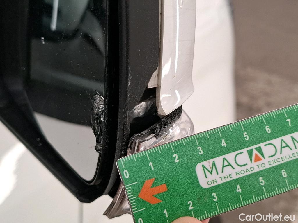  Fiat  Doblo FIAT Doblò Cargo / 2015 / 4P / Fourgonnette 1.6 Multijet 105 Pro Lounge #7