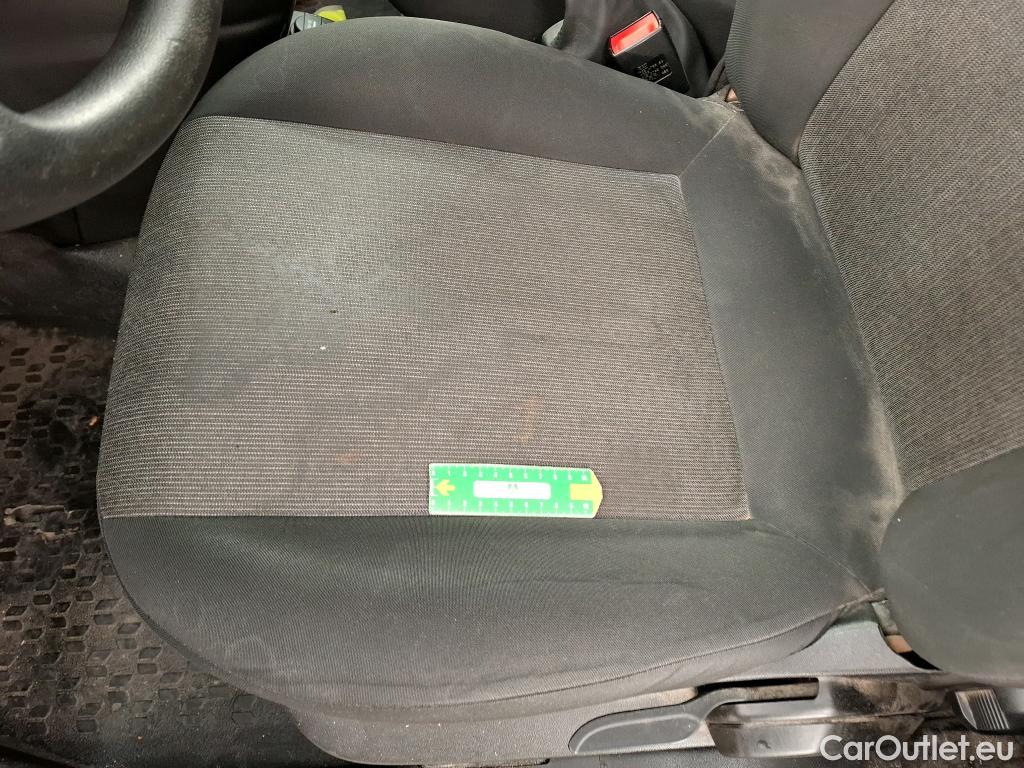  Fiat  Doblo FIAT Doblò Cargo / 2015 / 4P / Fourgonnette 1.6 Multijet 105 Pro Lounge #44