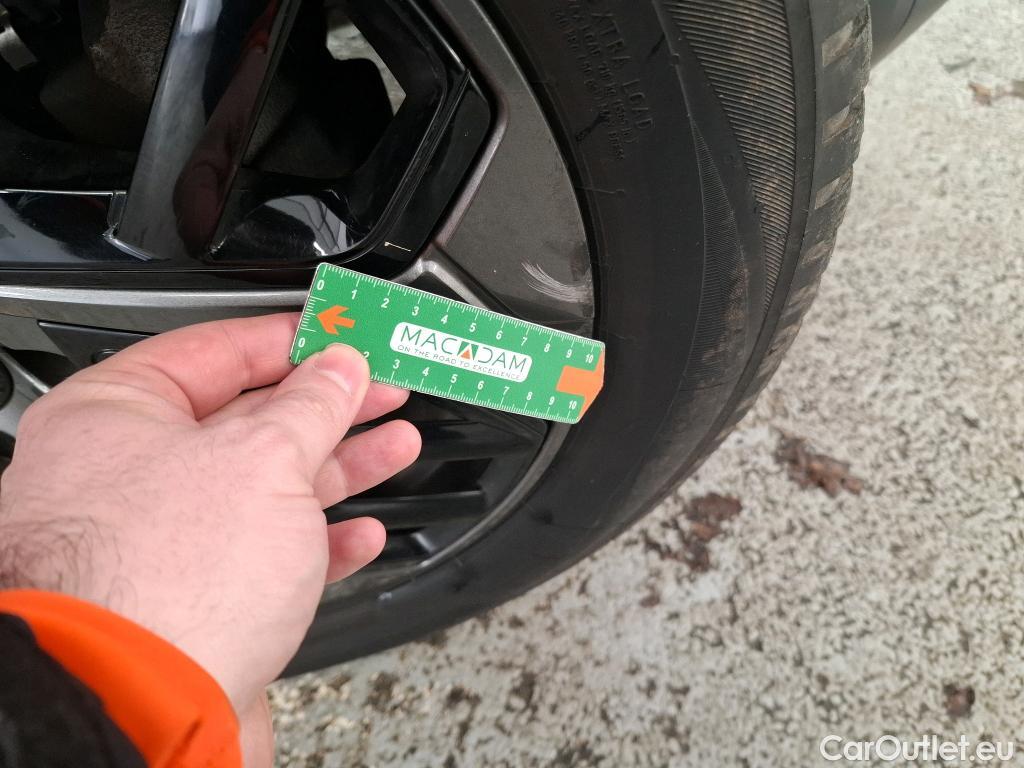  Citroen  C4 CITROEN  X / 2022 / 4P / Berline PureTech 130 S&S EAT8 Feel Pack #35