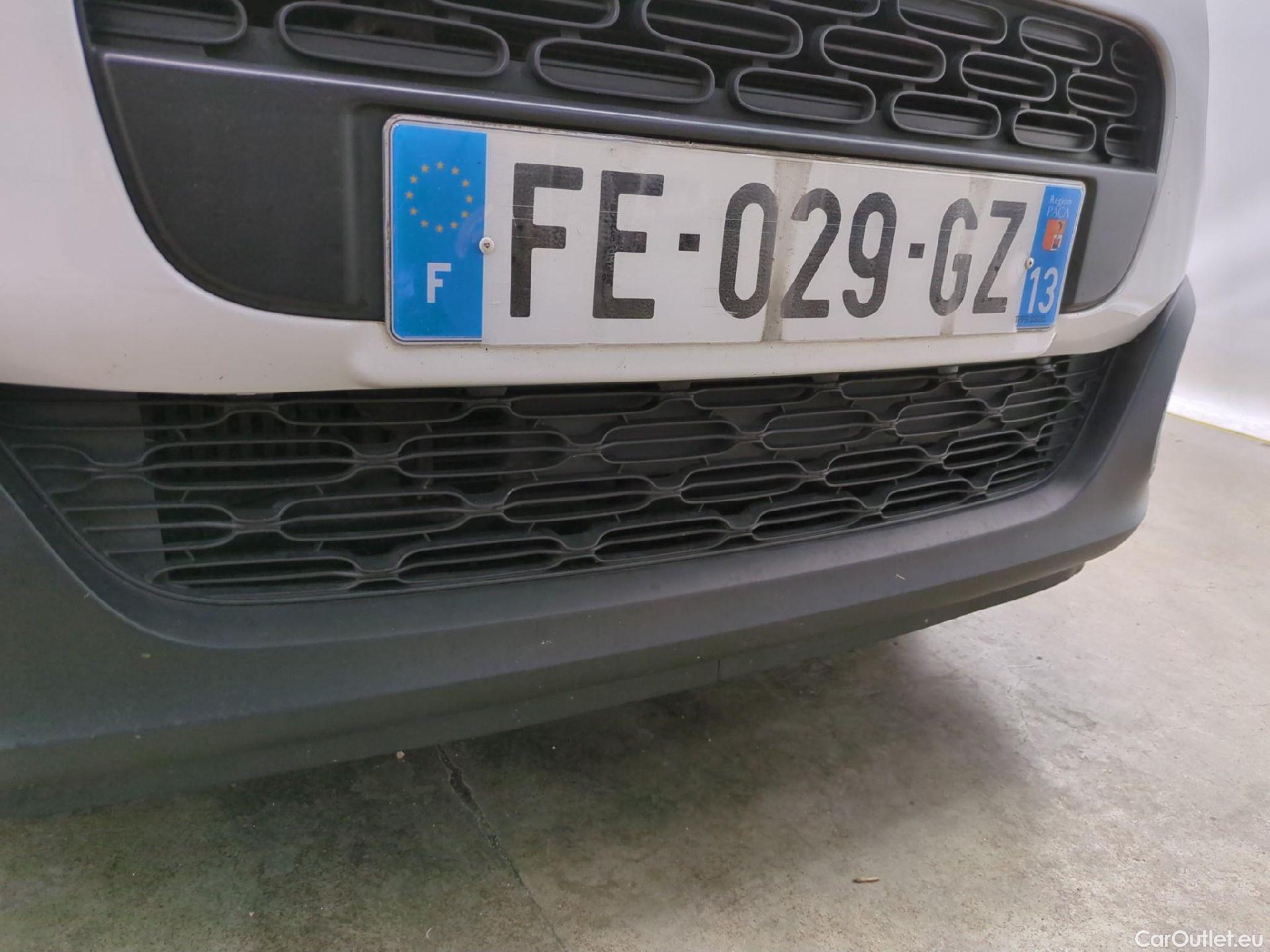  Citroen  C3  Société Feel Nav 1.5 BlueHDI 100CV BVM5 E6dT #56