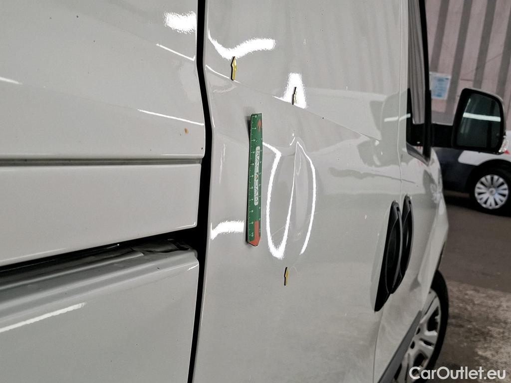  Fiat  Doblo FIAT Doblò Cargo / 2015 / 4P / Fourgonnette 1.6 Multijet 105 Pro Lounge #3