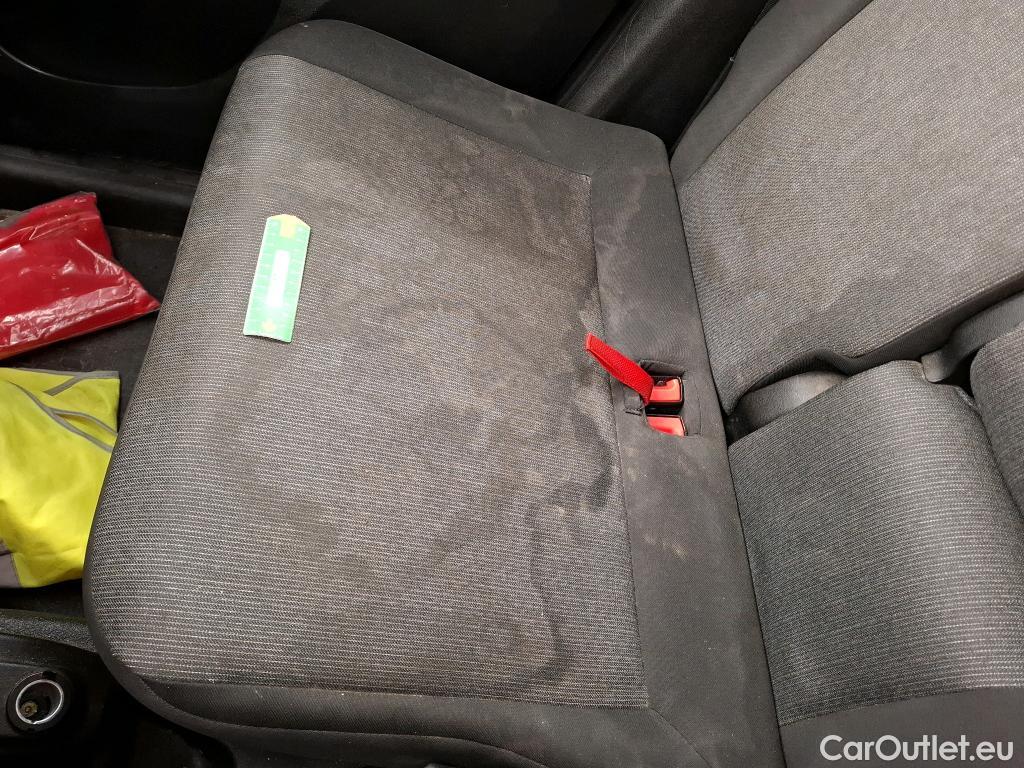  Fiat  Doblo FIAT Doblò Cargo / 2015 / 4P / Fourgonnette 1.6 Multijet 105 Pro Lounge #42