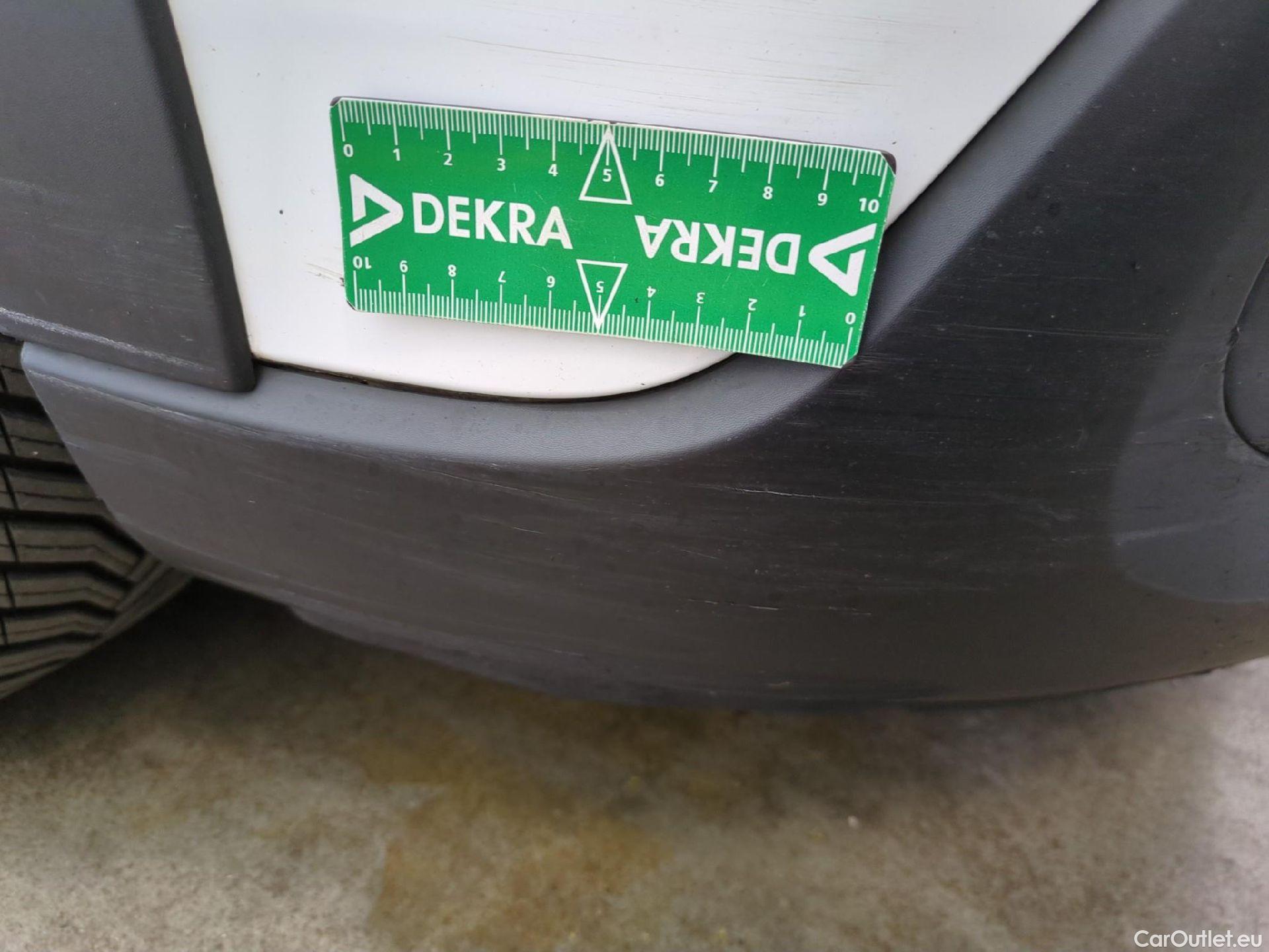  Citroen  C3  Société Feel Nav 1.5 BlueHDI 100CV BVM5 E6dT #45