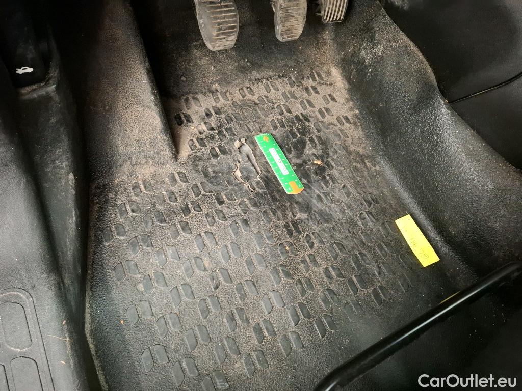  Fiat  Doblo FIAT Doblò Cargo / 2015 / 4P / Fourgonnette 1.6 Multijet 105 Pro Lounge #28