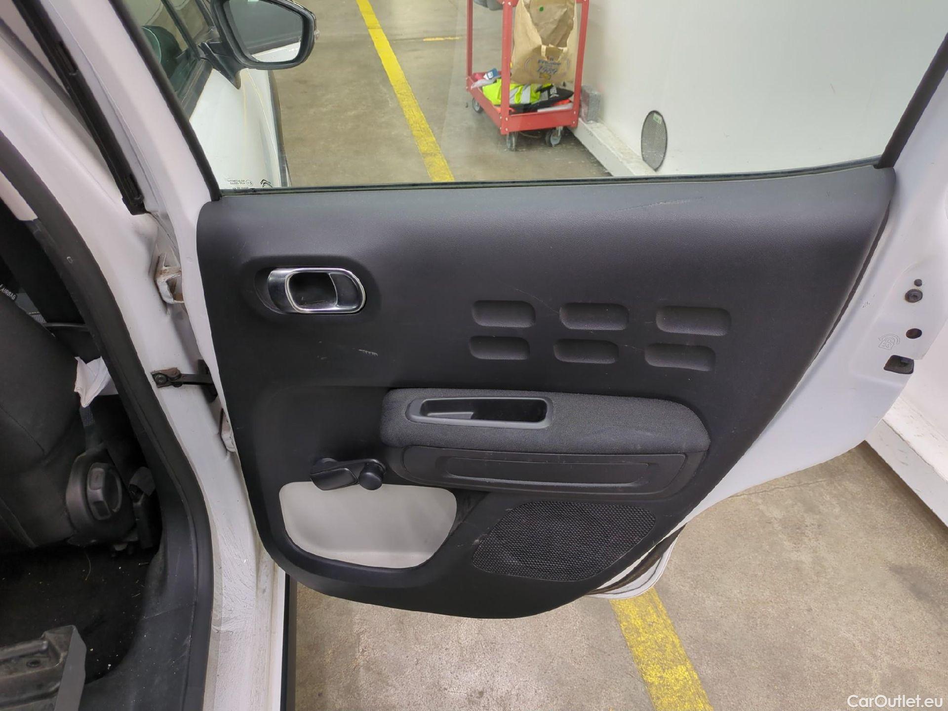  Citroen  C3  Société Feel Nav 1.5 BlueHDI 100CV BVM5 E6dT #31