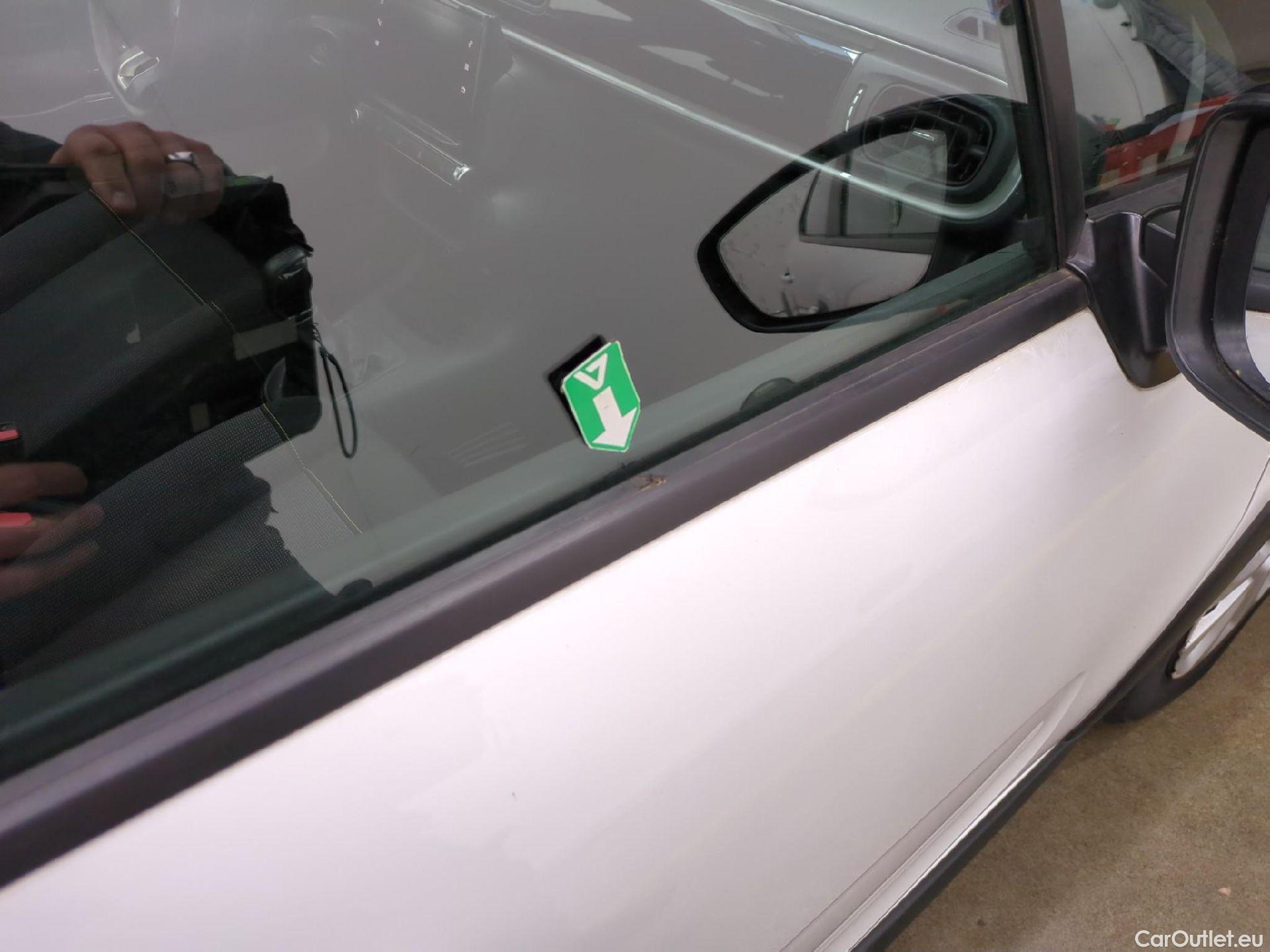  Citroen  C3  Société Feel Nav 1.5 BlueHDI 100CV BVM5 E6dT #23