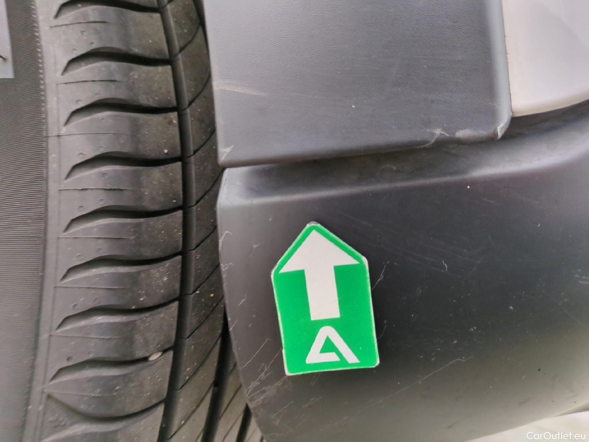  Citroen  C3  Société Feel Nav 1.5 BlueHDI 100CV BVM5 E6dT #51