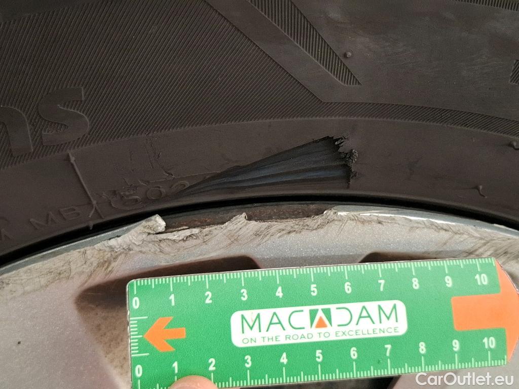  Fiat  Doblo FIAT Doblò Cargo / 2015 / 4P / Fourgonnette 1.6 Multijet 105 Pro Lounge #40