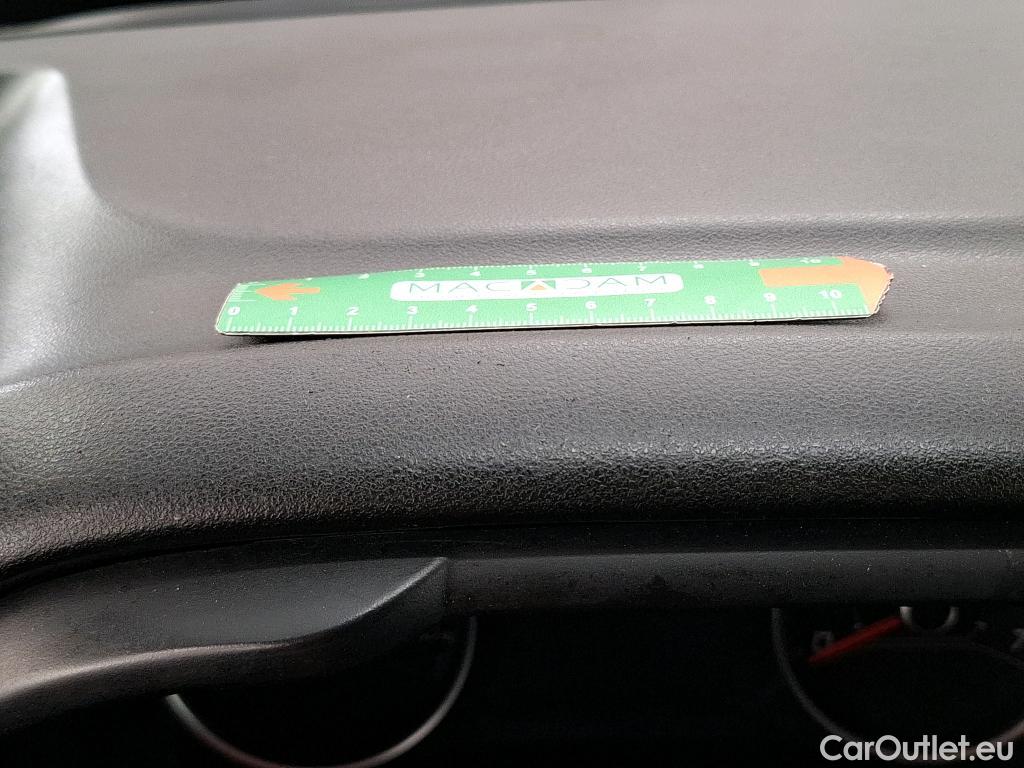  Fiat  Doblo FIAT Doblò Cargo / 2015 / 4P / Fourgonnette 1.6 Multijet 105 Pro Lounge #26