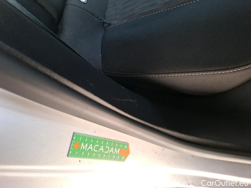  Opel  Corsa  F Elegance Business 1.2 Turbo 100CV BVM6 E6d #19