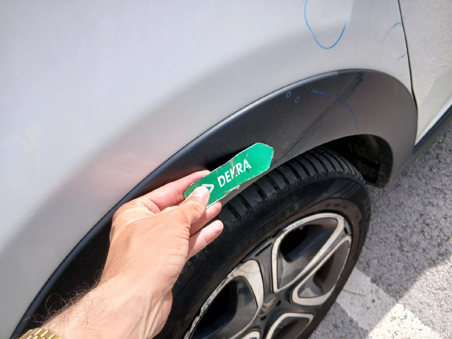  Citroen  C3 CITROEN  / 2020 / 5P / berlina con portón BlueHDi 75KW (100CV) S&S FEEL #18