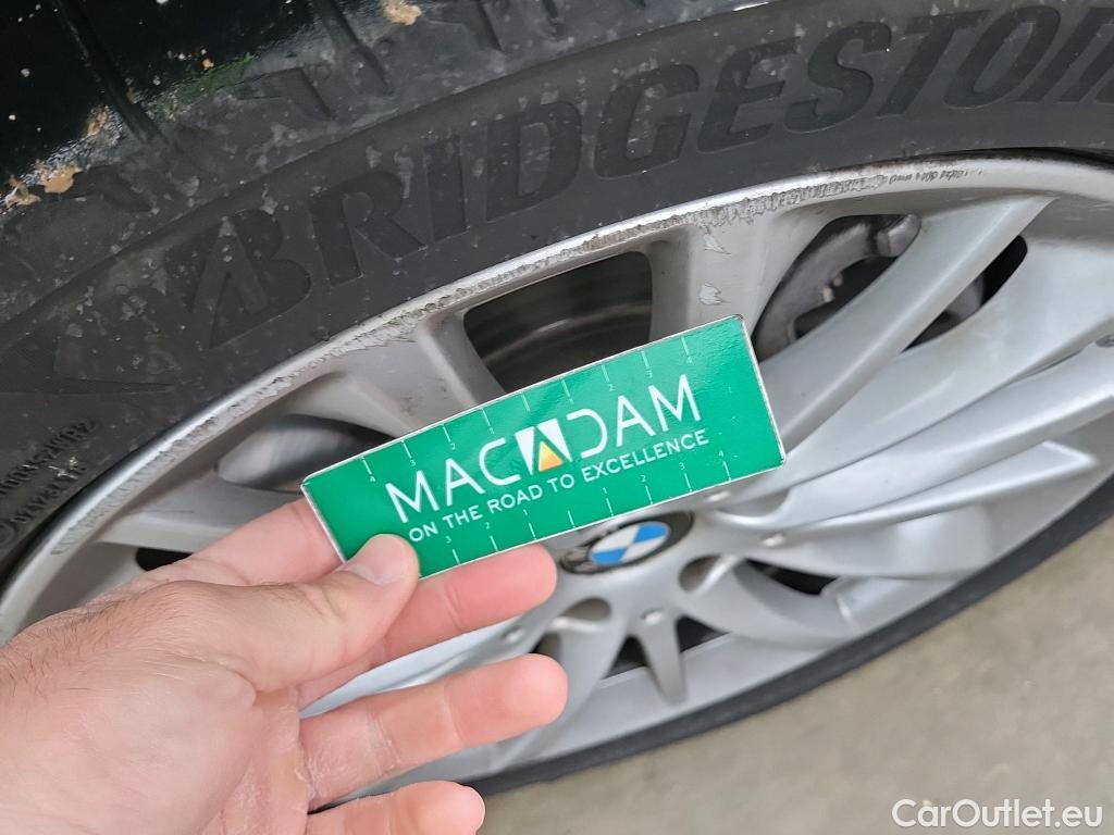  Bmw  Serie 1 BMW  / 2019 / 5P / berlina con portón 118i #4