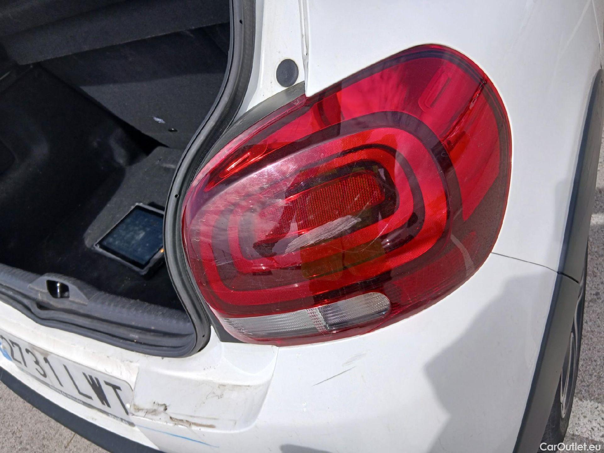  Citroen  C3 CITROEN  / 2020 / 5P / berlina con portón BlueHDi 75KW (100CV) S&S FEEL #54