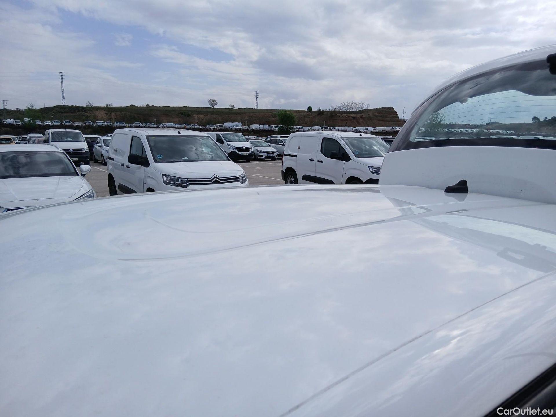  Citroen  C3 CITROEN  / 2020 / 5P / berlina con portón BlueHDi 75KW (100CV) S&S FEEL #45