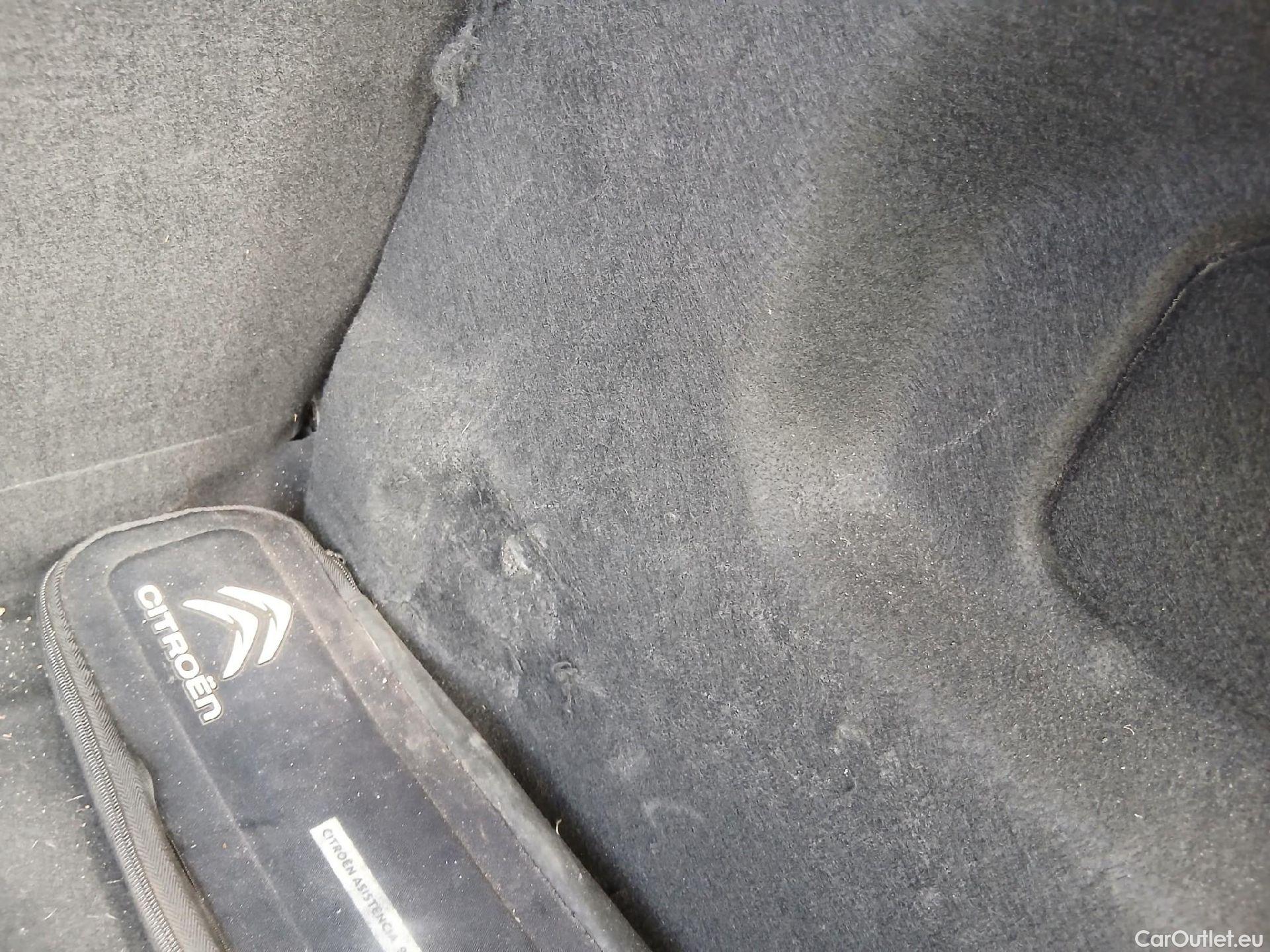  Citroen  C3 CITROEN  / 2020 / 5P / berlina con portón BlueHDi 75KW (100CV) S&S FEEL #60