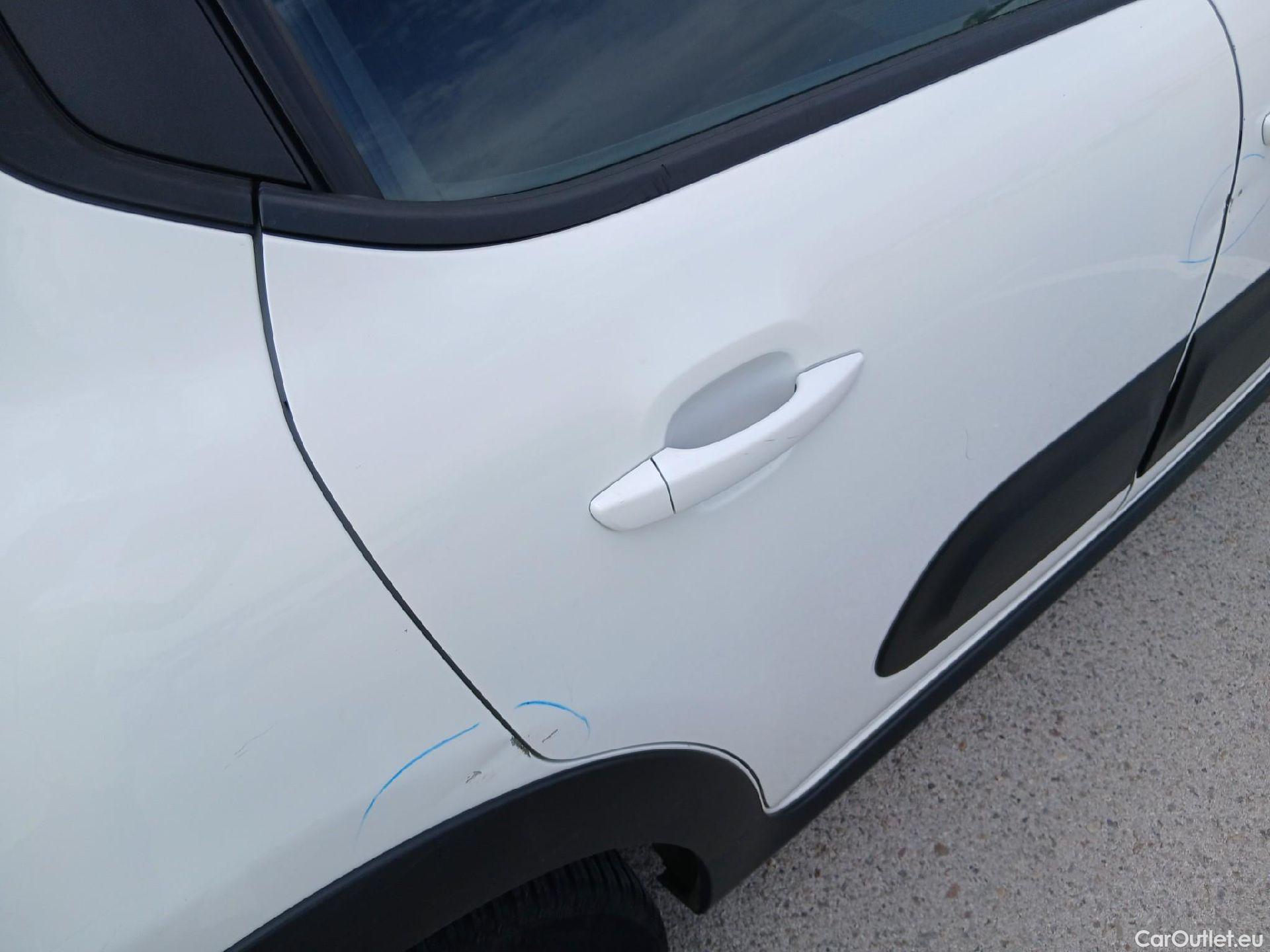  Citroen  C3 CITROEN  / 2020 / 5P / berlina con portón BlueHDi 75KW (100CV) S&S FEEL #67