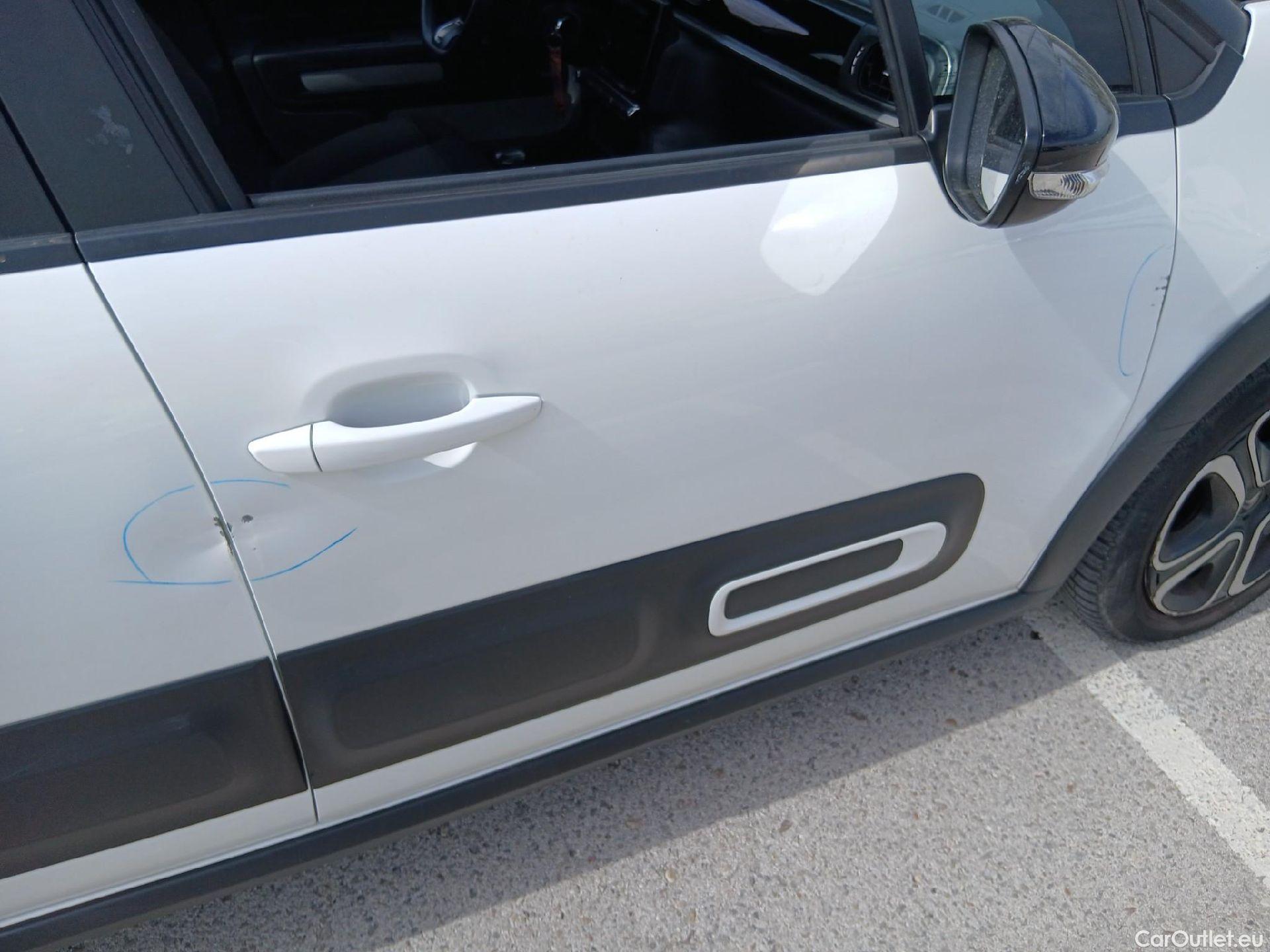  Citroen  C3 CITROEN  / 2020 / 5P / berlina con portón BlueHDi 75KW (100CV) S&S FEEL #73