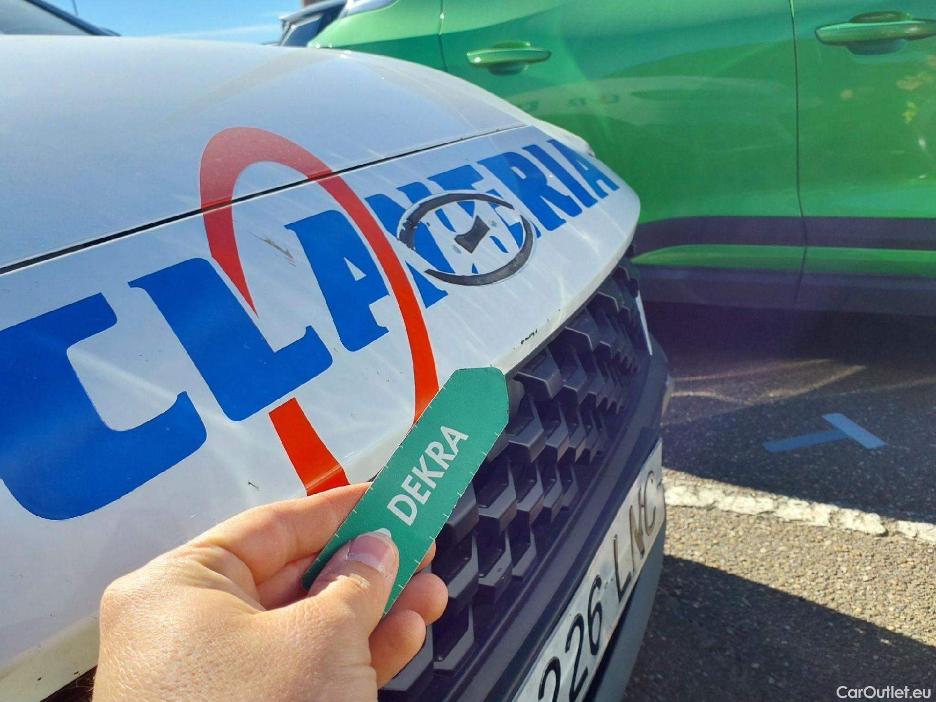  Hyundai  Konna HYUNDAI Kona / 2020 / 5P / todoterreno 1.6 CRDI 100kW (136CV) 48V Maxx 4X2 #33