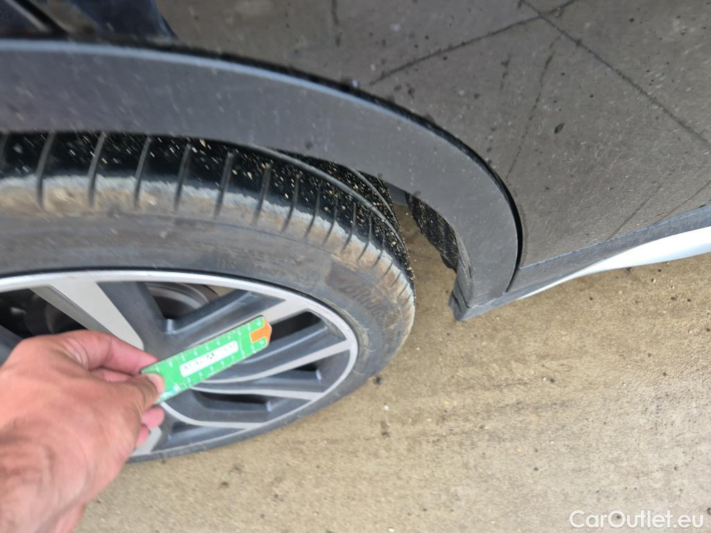  Bmw  X1 BMW  / 2019 / 5P / todoterreno xDrive25e #4