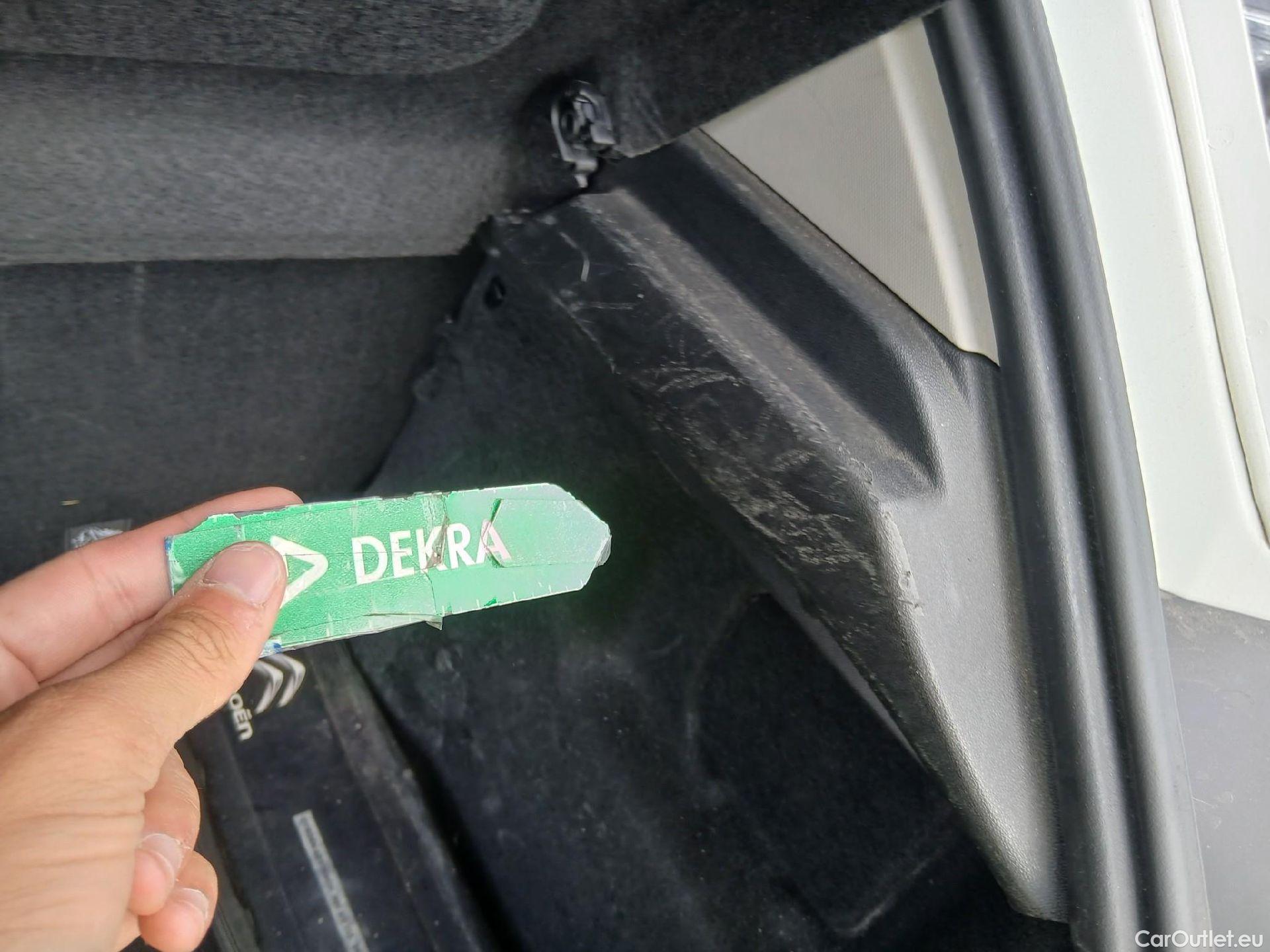  Citroen  C3 CITROEN  / 2020 / 5P / berlina con portón BlueHDi 75KW (100CV) S&S FEEL #59