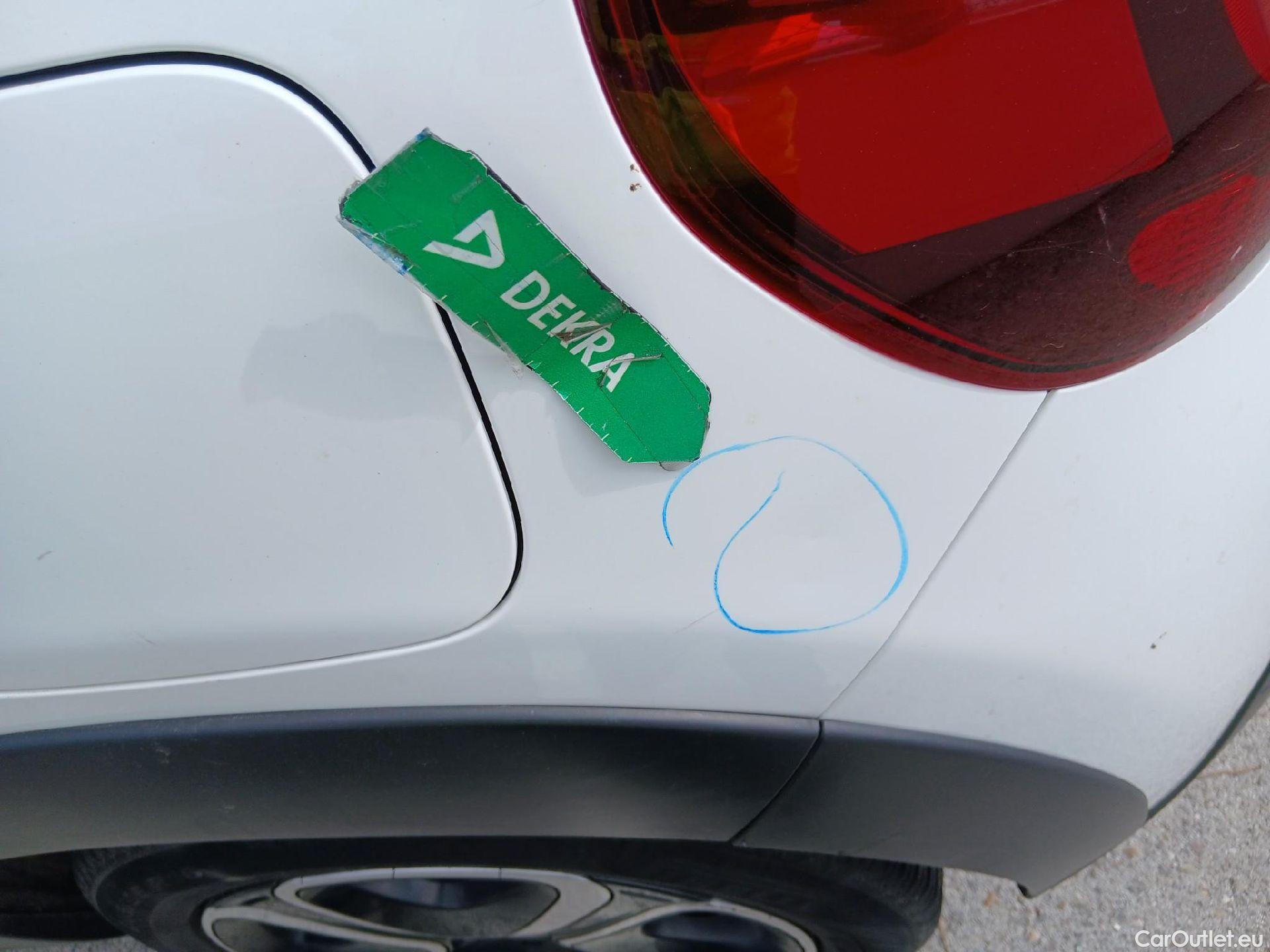  Citroen  C3 CITROEN  / 2020 / 5P / berlina con portón BlueHDi 75KW (100CV) S&S FEEL #49