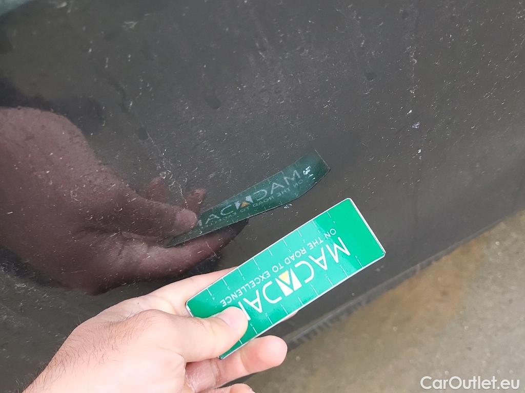  Bmw  Serie 1 BMW  / 2019 / 5P / berlina con portón 118i #16