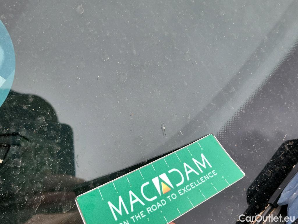  Bmw  Serie 1 BMW  / 2019 / 5P / berlina con portón 118i #6