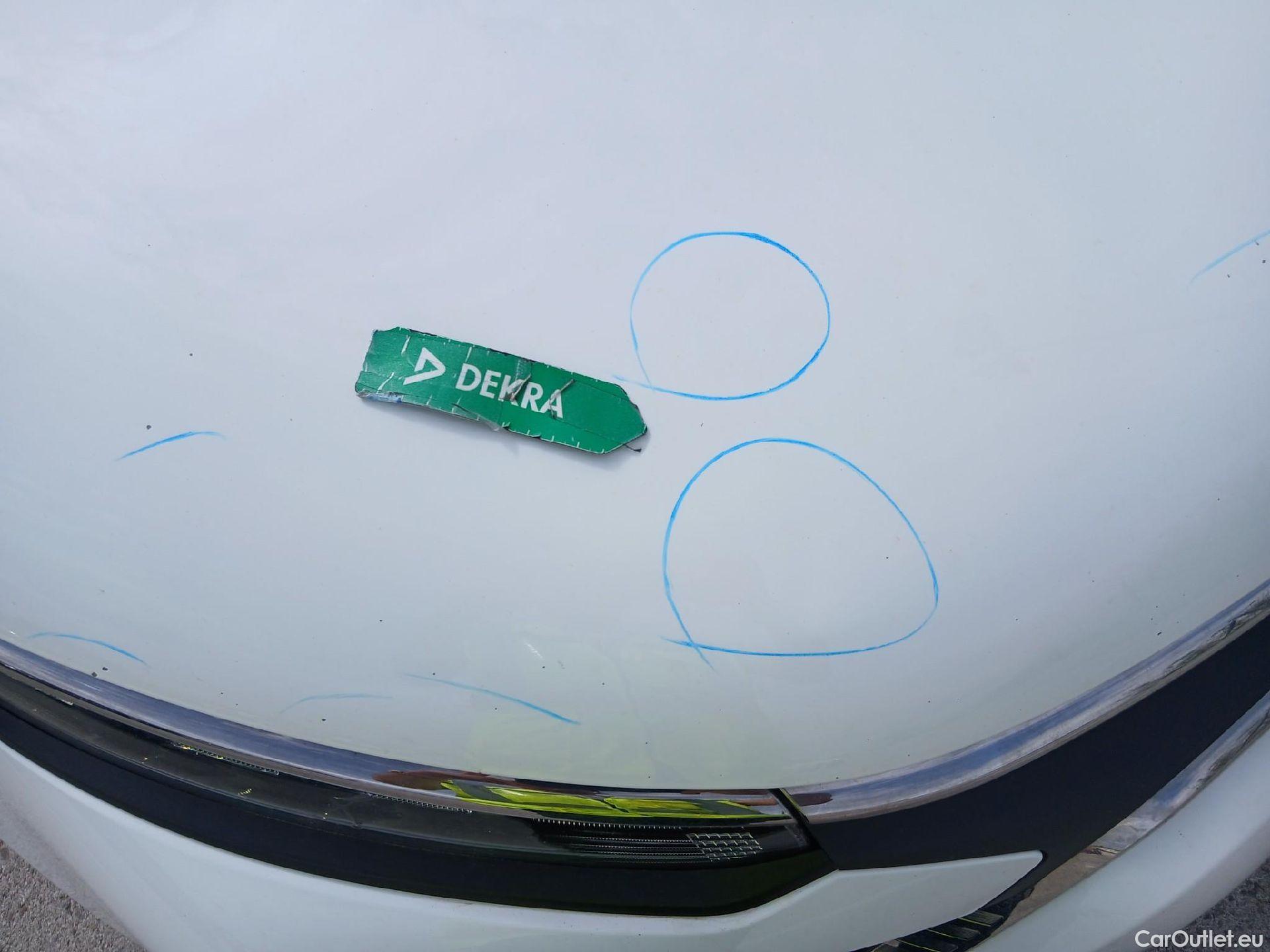  Citroen  C3 CITROEN  / 2020 / 5P / berlina con portón BlueHDi 75KW (100CV) S&S FEEL #4