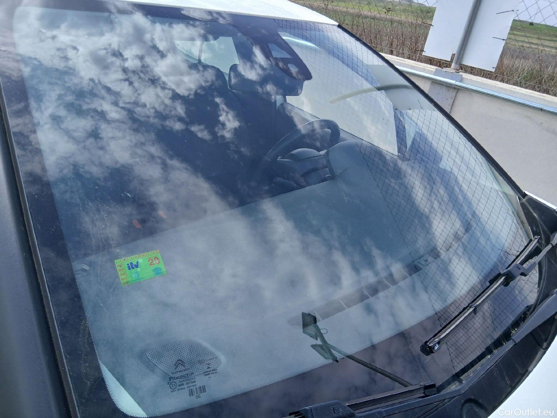  Citroen  C3 CITROEN  / 2020 / 5P / berlina con portón BlueHDi 75KW (100CV) S&S FEEL #2