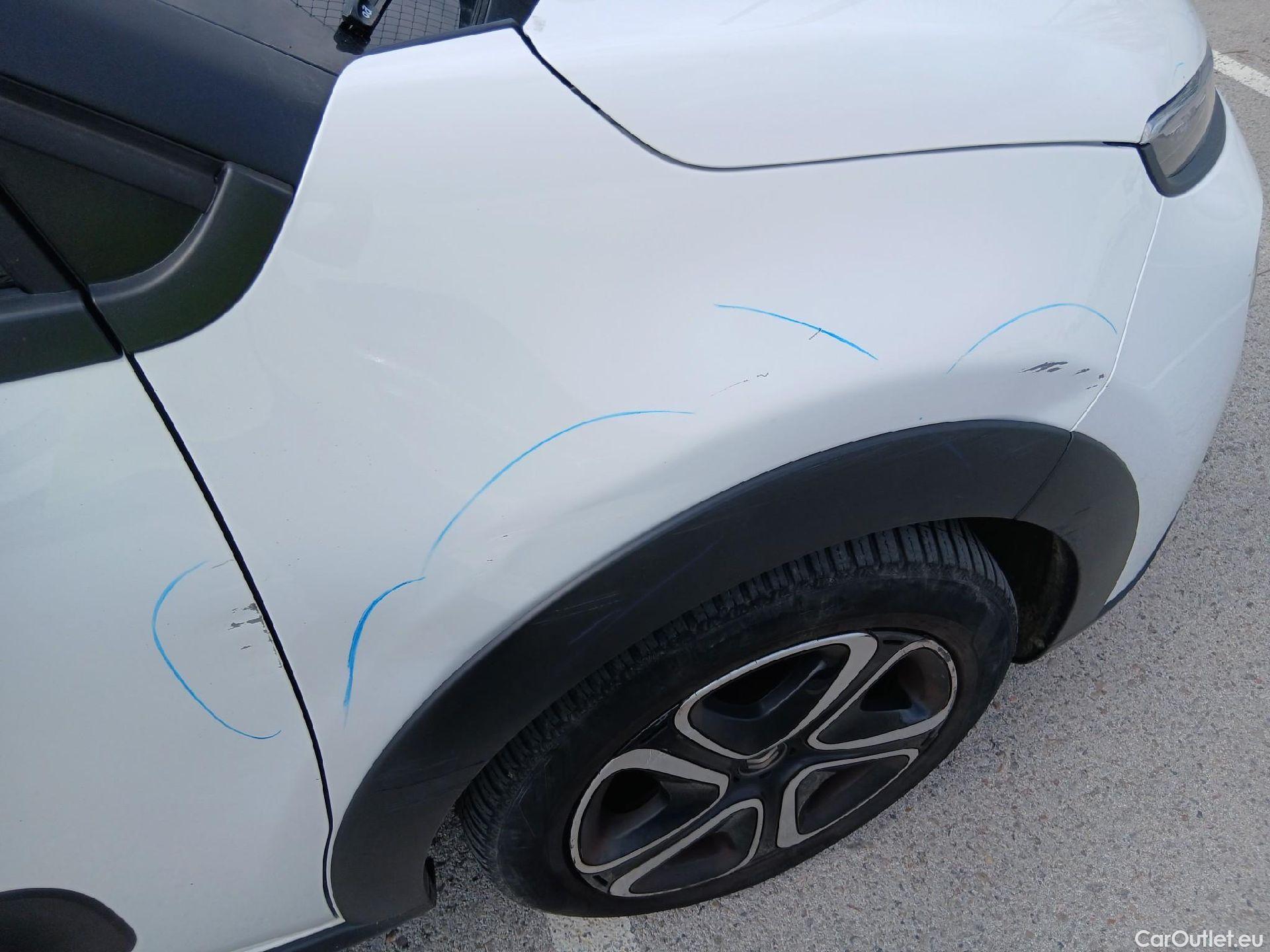  Citroen  C3 CITROEN  / 2020 / 5P / berlina con portón BlueHDi 75KW (100CV) S&S FEEL #74