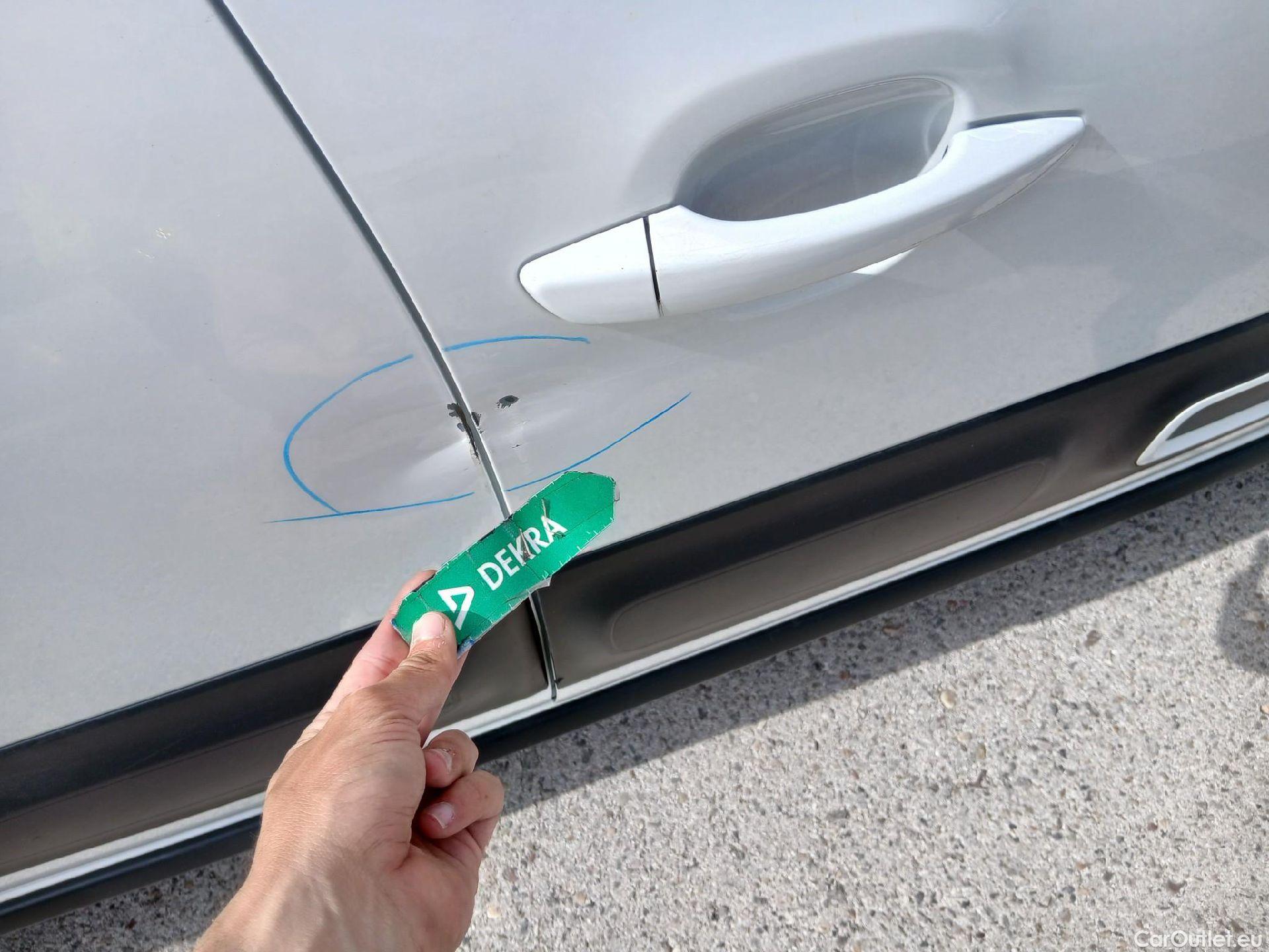  Citroen  C3 CITROEN  / 2020 / 5P / berlina con portón BlueHDi 75KW (100CV) S&S FEEL #72