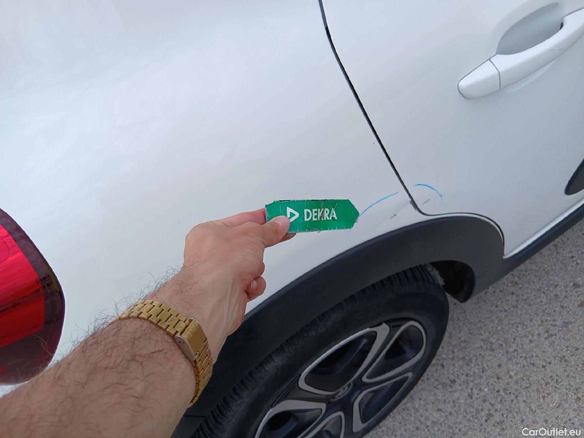  Citroen  C3 CITROEN  / 2020 / 5P / berlina con portón BlueHDi 75KW (100CV) S&S FEEL #64