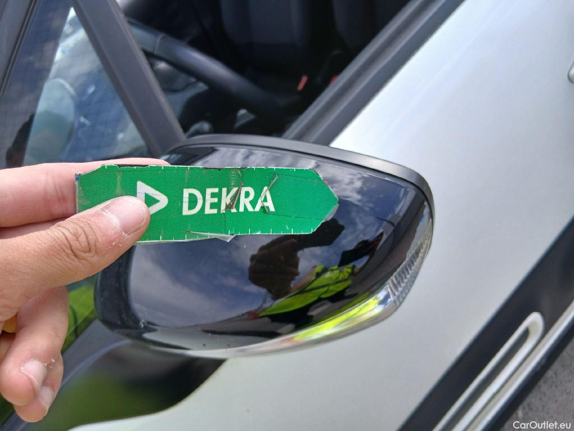  Citroen  C3 CITROEN  / 2020 / 5P / berlina con portón BlueHDi 75KW (100CV) S&S FEEL #26