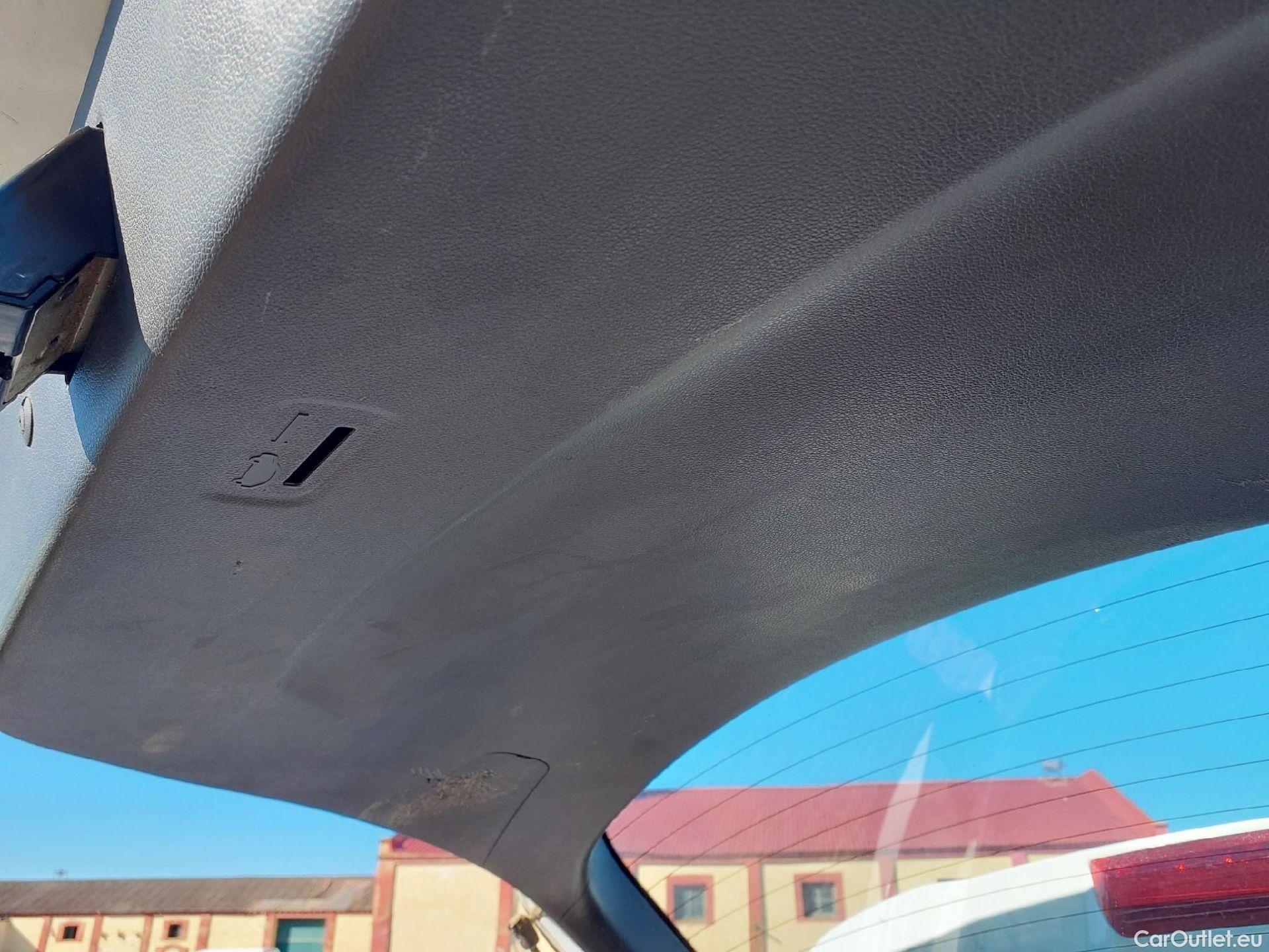  Hyundai  Konna HYUNDAI Kona / 2020 / 5P / todoterreno 1.6 CRDI 100kW (136CV) 48V Maxx 4X2 #41