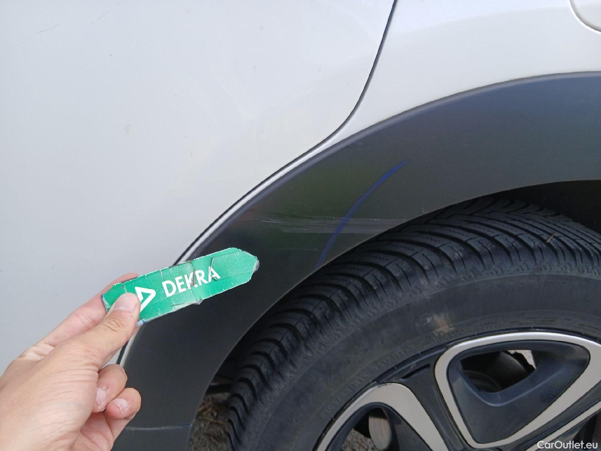  Citroen  C3 CITROEN  / 2020 / 5P / berlina con portón BlueHDi 75KW (100CV) S&S FEEL #46