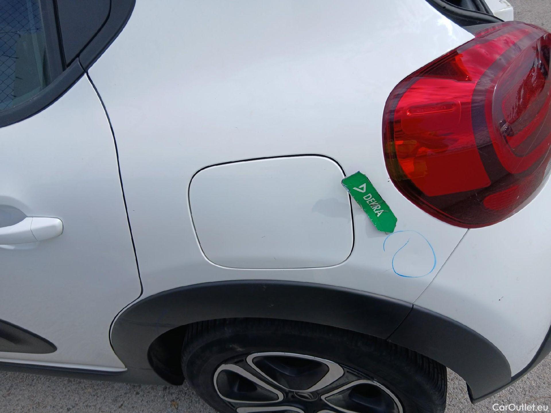  Citroen  C3 CITROEN  / 2020 / 5P / berlina con portón BlueHDi 75KW (100CV) S&S FEEL #48