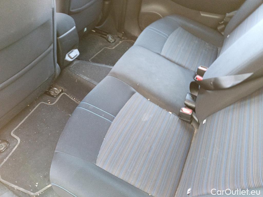  Nissan  Leaf NISSAN  / 2017 / 5P / berlina con portón 62kWh e+ Acenta #19