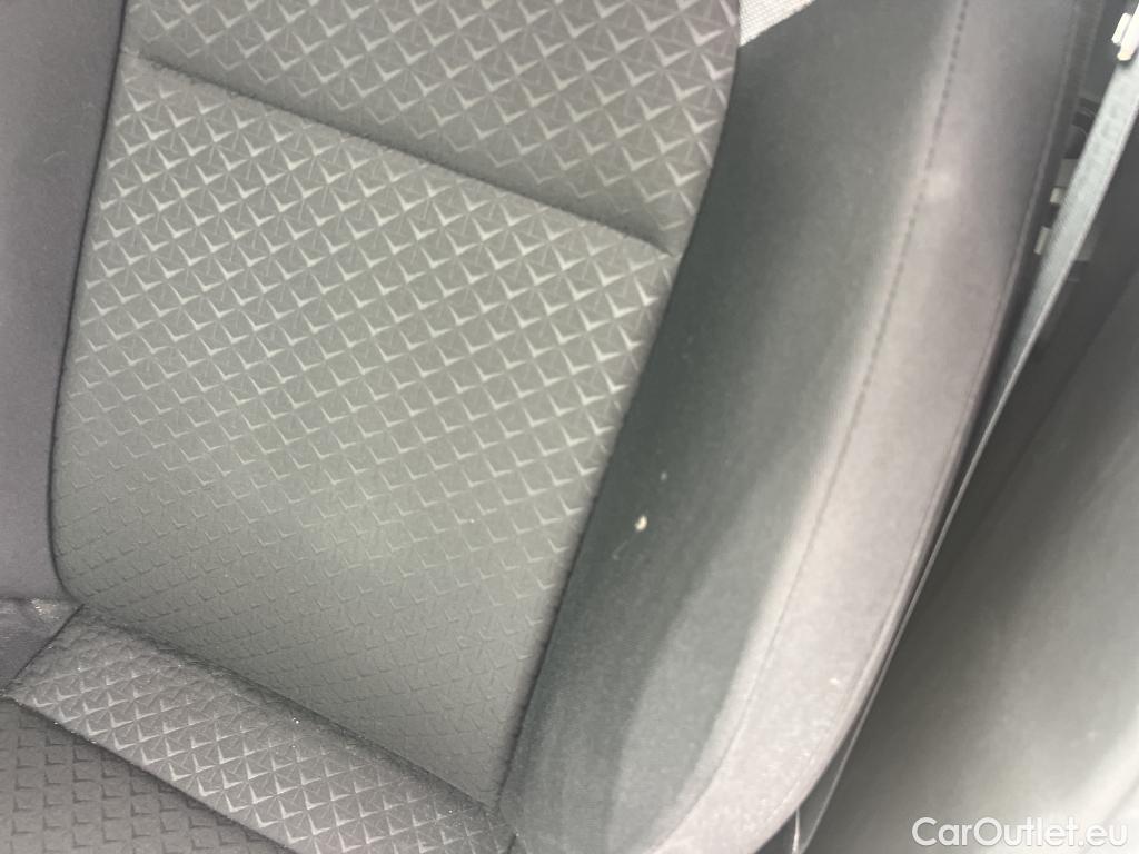  Nissan  Juke NISSAN  / 2019 / 5P / crossover DIG-T 84 kW (114 CV) 6M/T N-Connecta #3