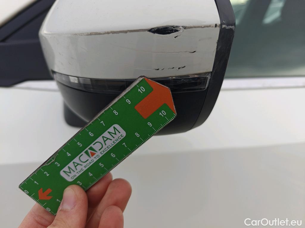  Nissan  Qashqai NISSAN  / 2021 / 5P / todoterreno DIG-T 103kW (140CV) mHEV 4x2 Acenta #32