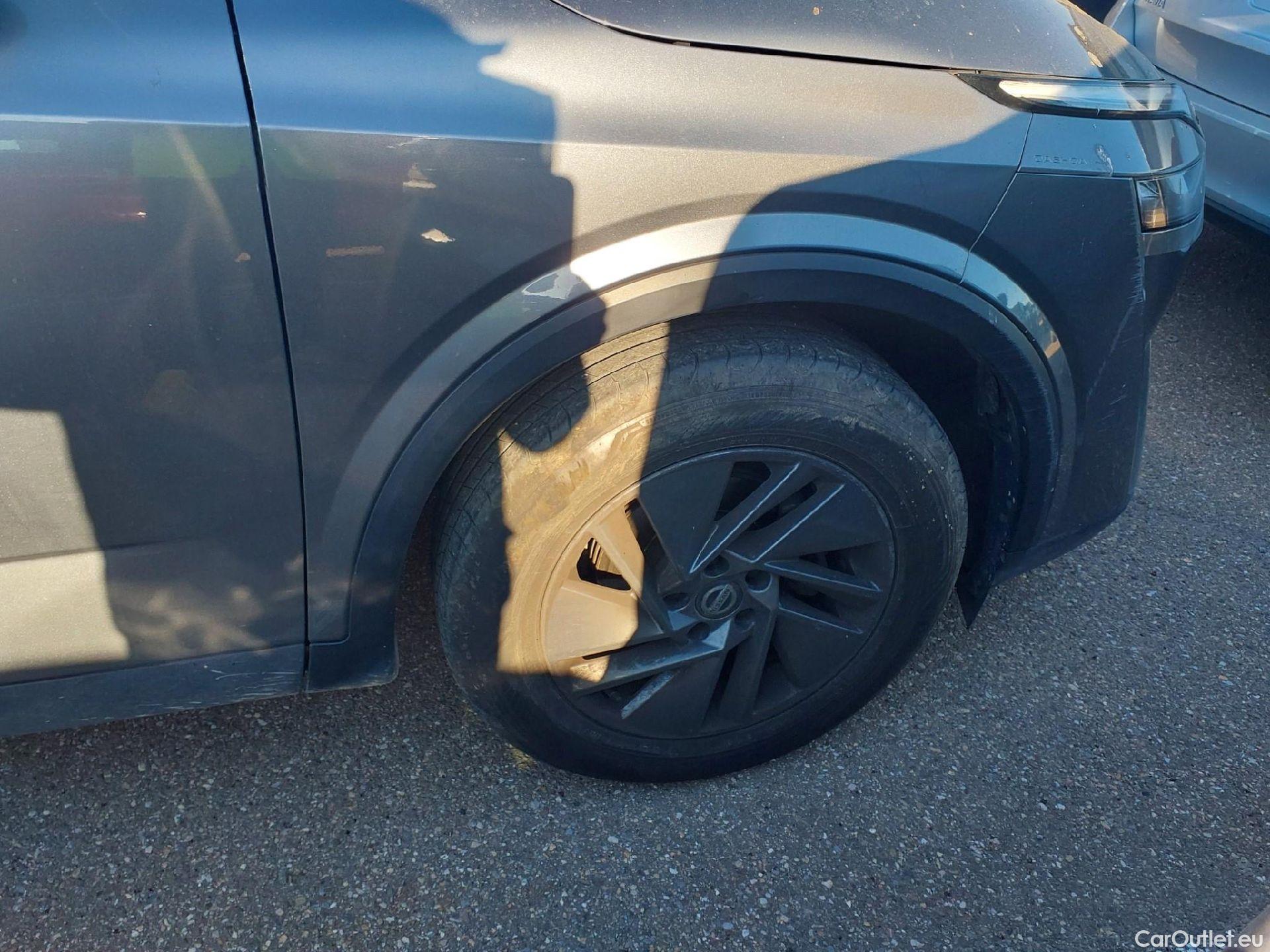  Nissan  Qashqai NISSAN  / 2021 / 5P / todoterreno DIG-T 116kW (158CV) mHEV Xtronic Acenta (AC) #31